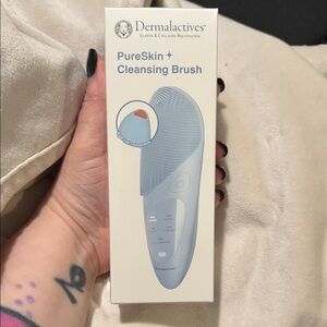 Dermalectives PureSkin Cleansing Brush - Blue